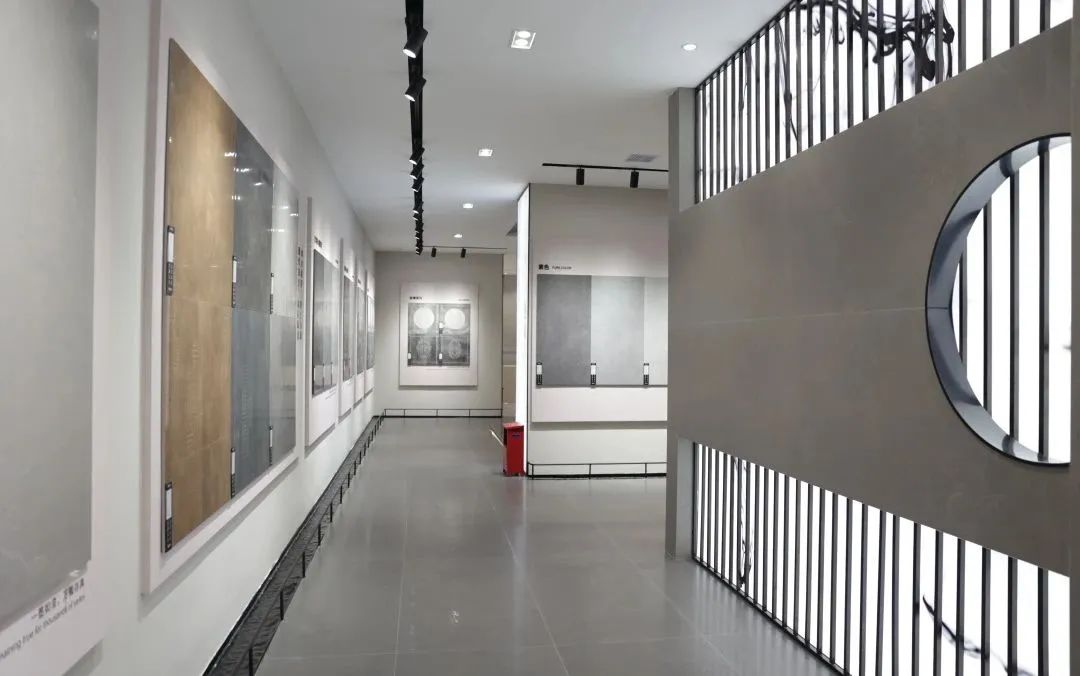 2-240401120H5O1.jpg