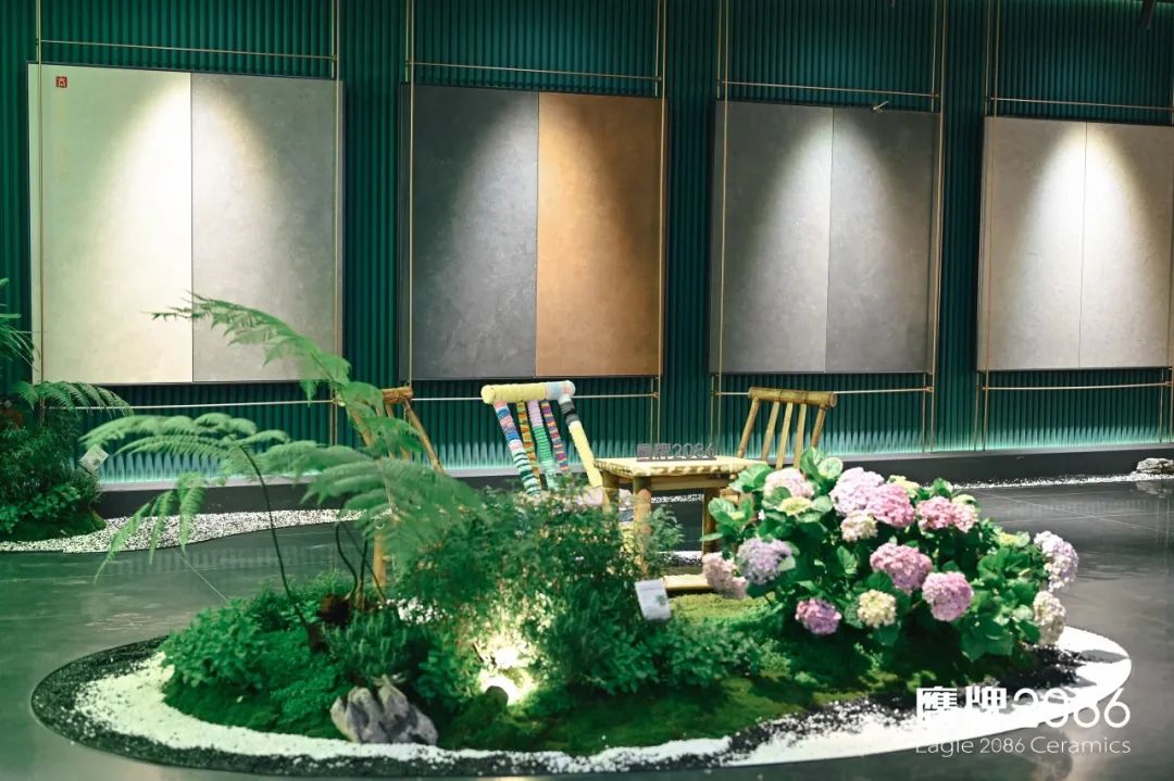 院藏东方·意趣棋间｜鹰牌2086携「玩家级·水墨京砖」亮相2024广州设计周(图15)
